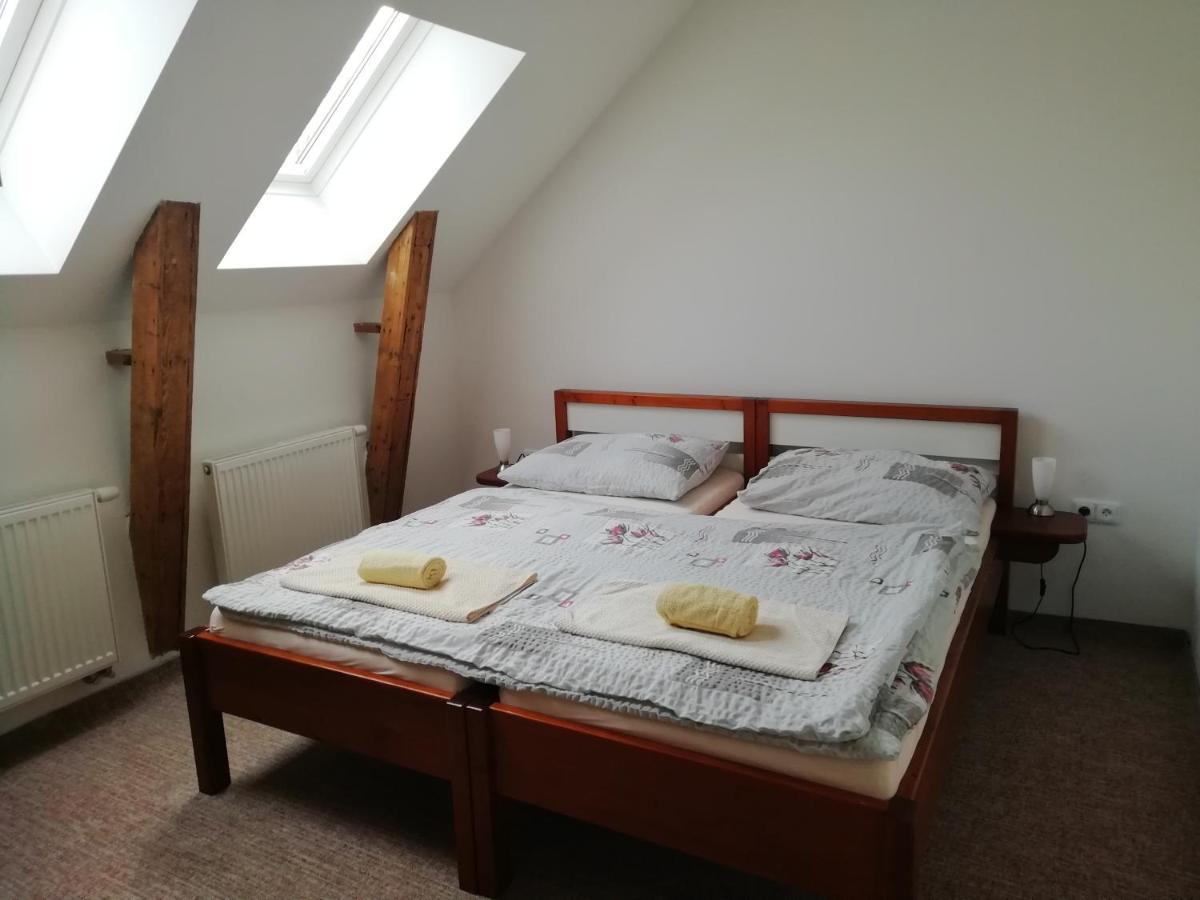 Penzion Alma Znojmo Exteriör bild